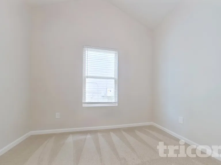 216 Stone Creek Ct — Photo 12