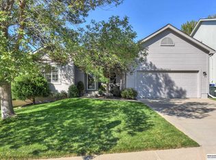 18762 O St, Omaha, NE 68135