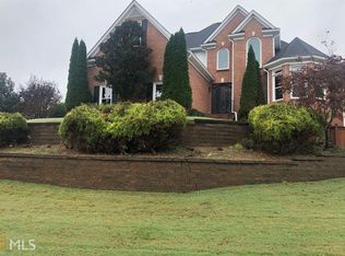 1050 Lewis Ridge Cir, Lawrenceville, GA 30045