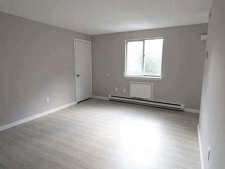 76 Sherman Ave #2 — Photo 4