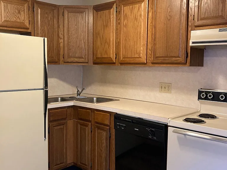 364 N Broad St #8 — Photo 28