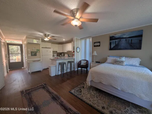 108 Lakeside Villa #A, Diamondhead, MS 39525