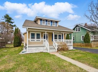 76 Walnut St, East Hartford, CT 06108