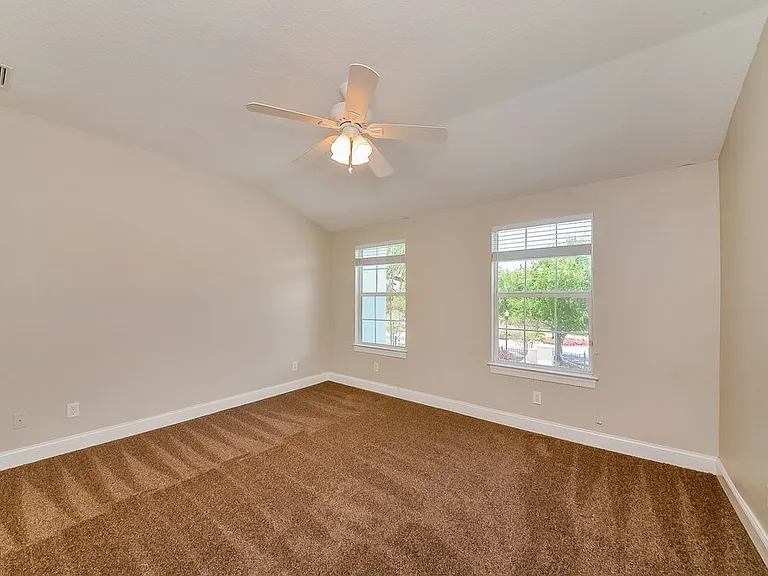 204 Aberdeen Pond Dr — Photo 11
