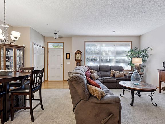 5th image of 9536 Scott Cir N