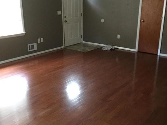 2nd image of 1917 7th Ave