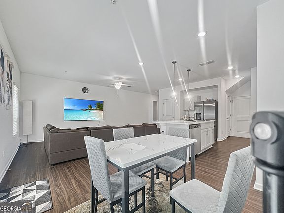 4th image of 6631 Wyndale Dr