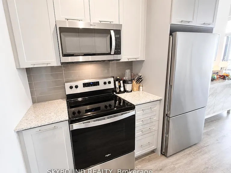 385 Winston Rd #6 — Photo 17