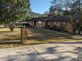 403 Gibbs Ferry Rd, Clinton, TN 37716