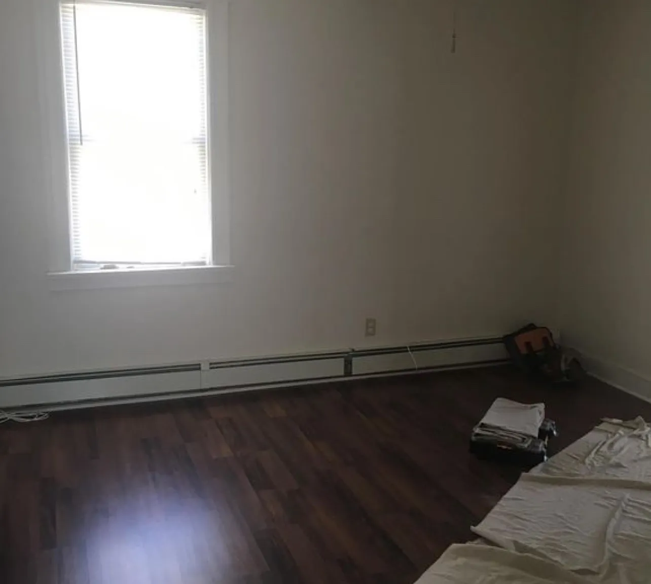 3 bed, 900 sqft, $2,500 — Photo 4