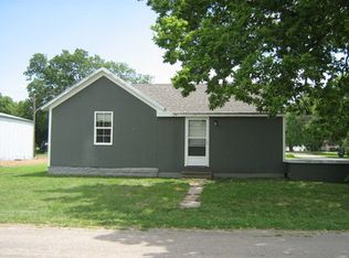 402 Oak St, Delphos, KS 67436