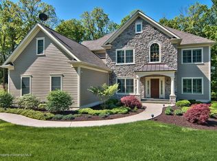 104 Rock Ridge Dr #L3, South Abington Township, PA 18411