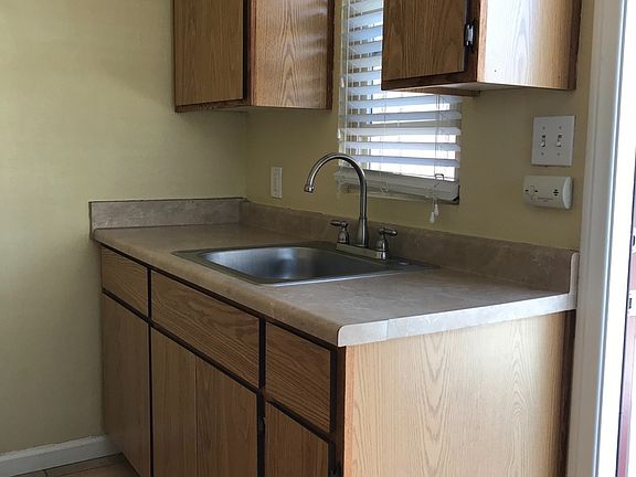 2nd image of 252 22nd St #262