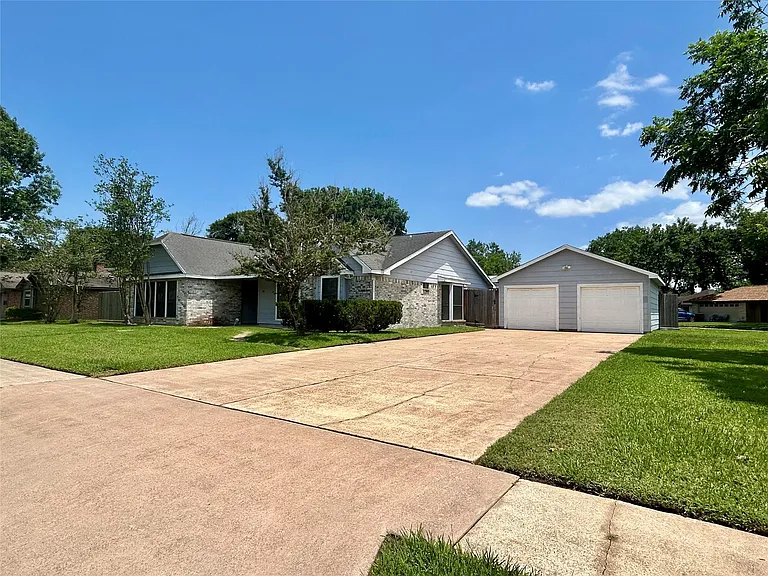 2711 Laurel Creek Way — Photo 3