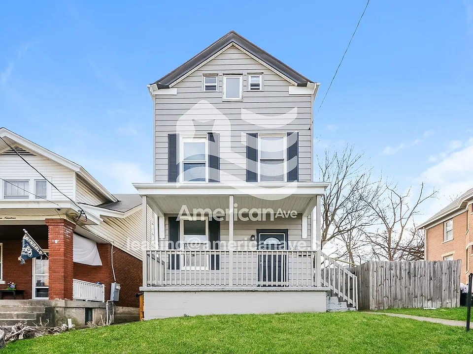 1121 Winfield Ave