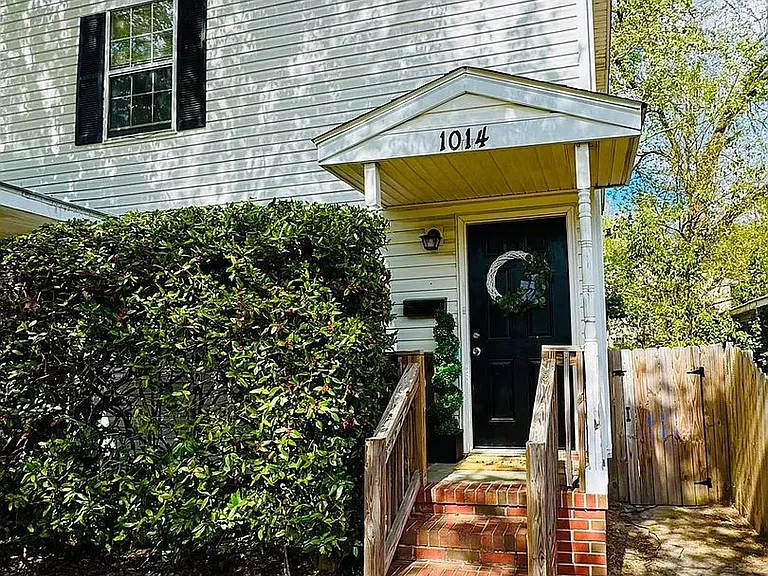 1014 E Balview Ave — Photo 1