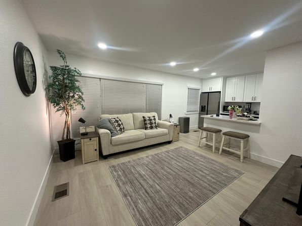 1917 Clinton St APT 3