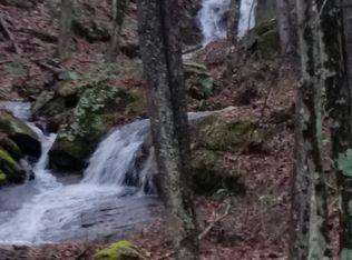 467 Leah Dr, Bakersville, NC 28705