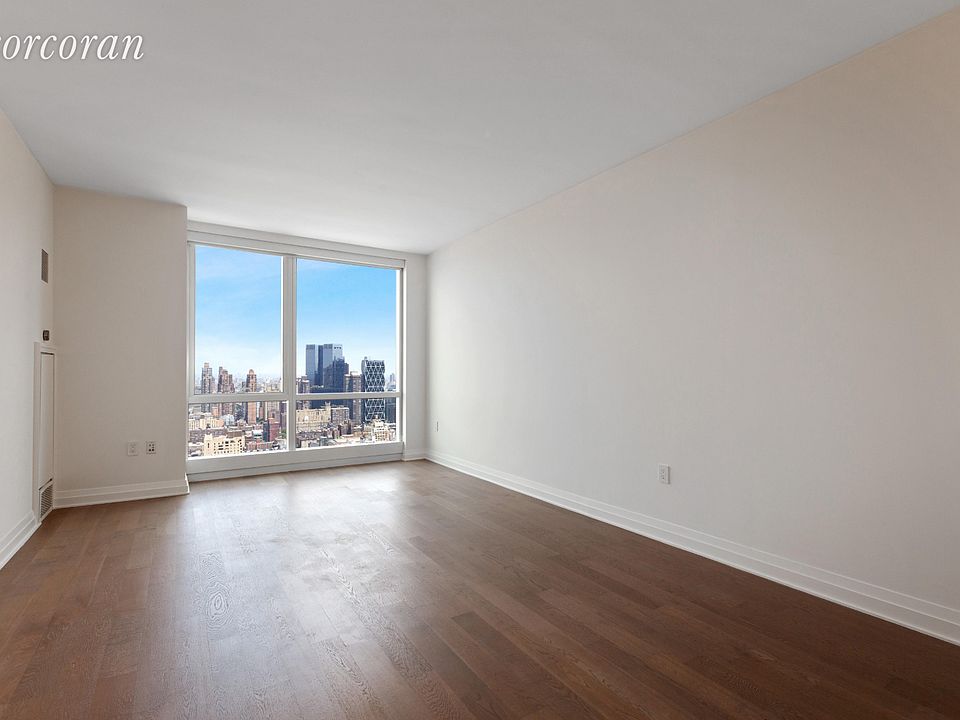 1st image of 460 W 42nd St APT 58L