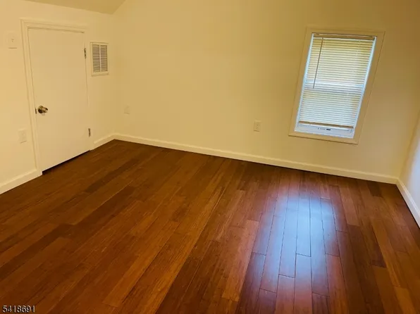 76 Chestnut St Floor 2, Montclair, NJ 07042