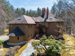 293 S Sandisfield Rd, Great Barrington, MA 01230
