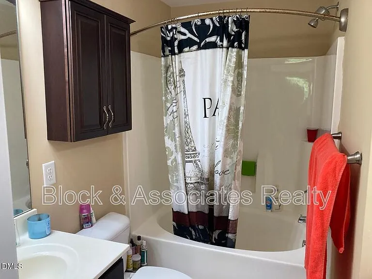 3006 Courtney Creek Blvd — Photo 6