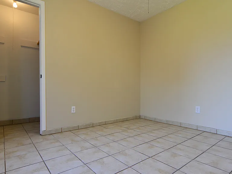16246 New Field Dr — Photo 8