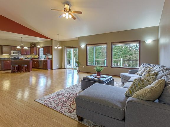 3rd image of 14647 Theisen Ln SW