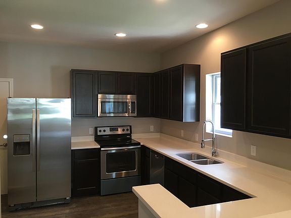 2nd image of 1501 Elmwood Ave