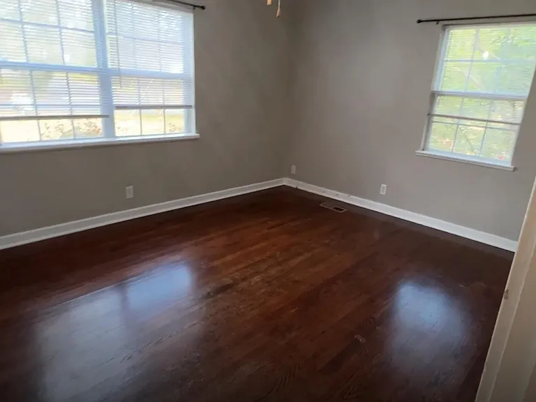 413 Shades Ave — Photo 16