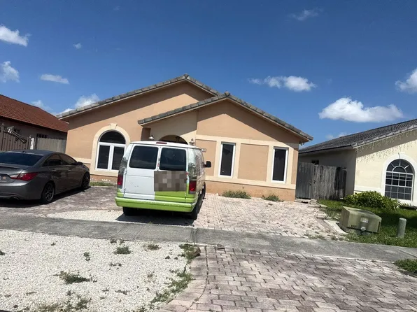 7535 W 34th Ln, Hialeah, FL 33018