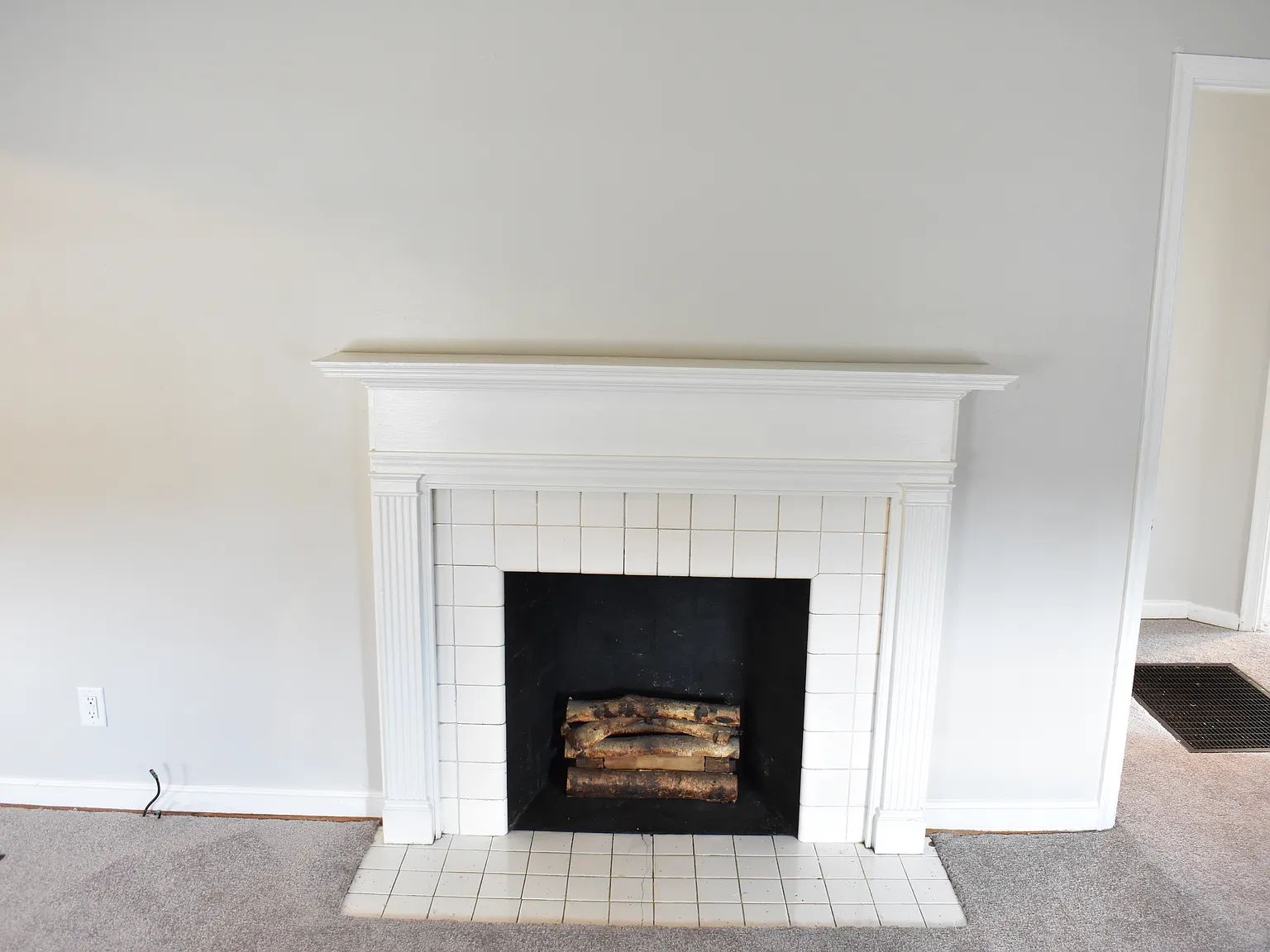 1 bed, 1200 sqft, $900 — Photo 3