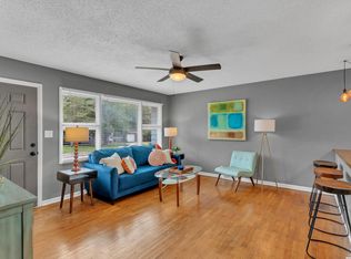 1620 W 20th Ter, Lawrence, KS 66046