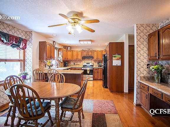 4th image of 1498 Birchwood Dr