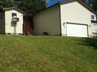 1608 Bowmont Ave, Kelso, WA 98626