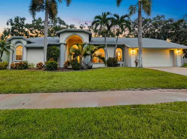 2654 Crystal Cir, Dunedin, FL 34698