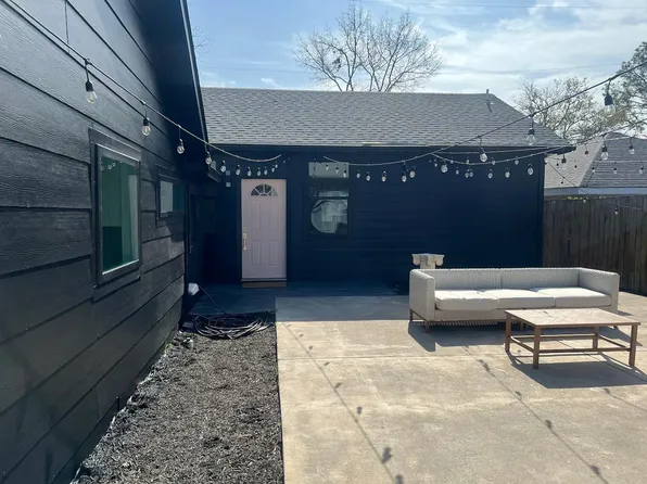 1403 Newfield Ln #B, Austin, TX 78703