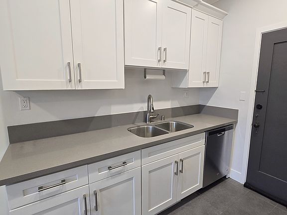 4th image of 220 E Valencia Ave APT 12
