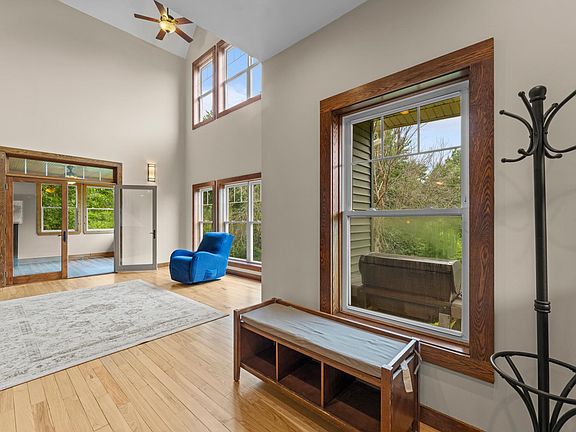 4th image of 4301 392nd St