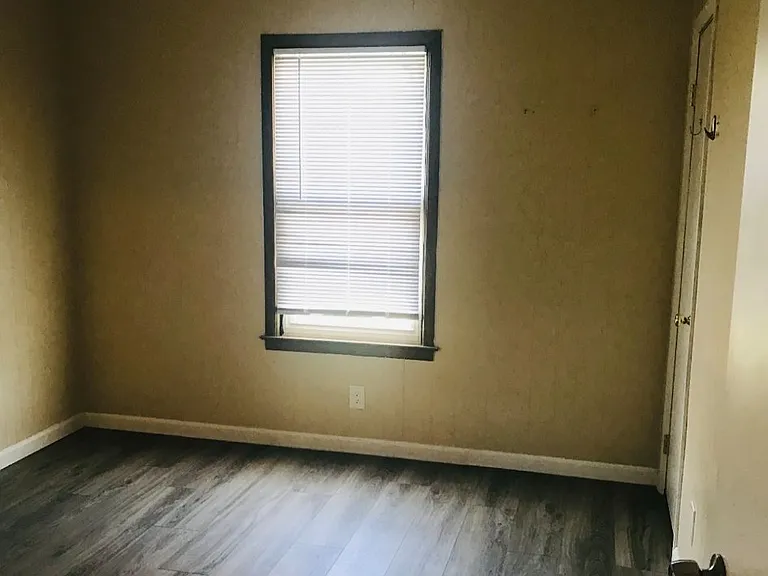 97 Helen St #1 — Photo 10