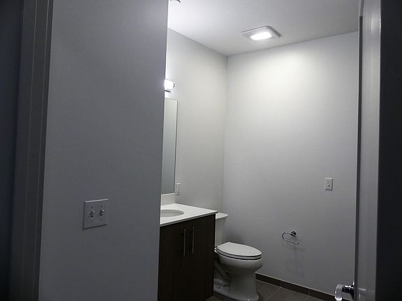 5th image of 180 Telford Street Ext #308