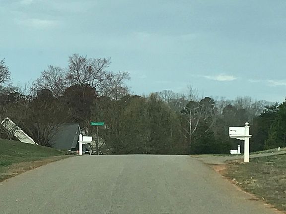 5th image of 114 Falling Leaf Ln