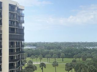 2425 Presidential Way APT 705, West Palm Beach, FL 33401