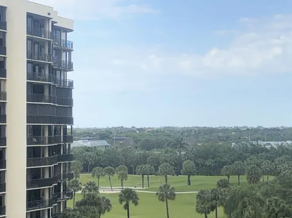 2425 Presidential Way #705, West Palm Beach, FL 33401