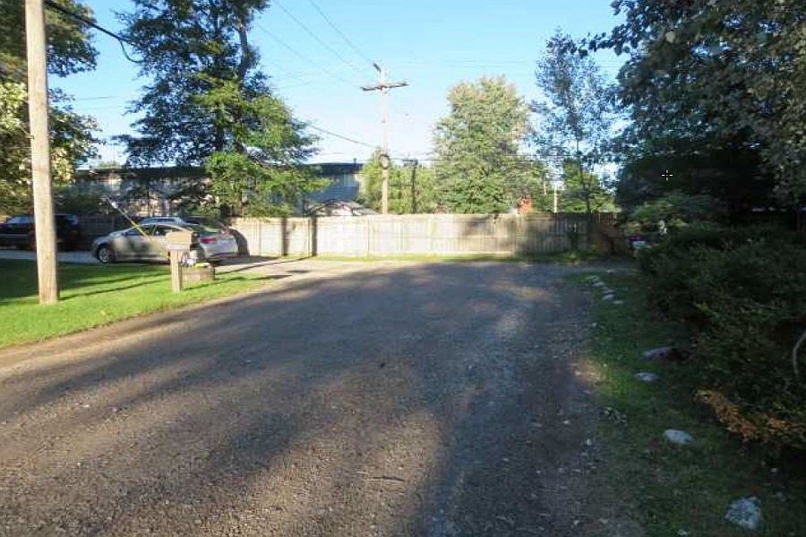 2nd image of 38001 Hixford Pl