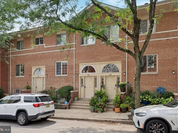 700 N Pennock St #C102, Philadelphia, PA 19130