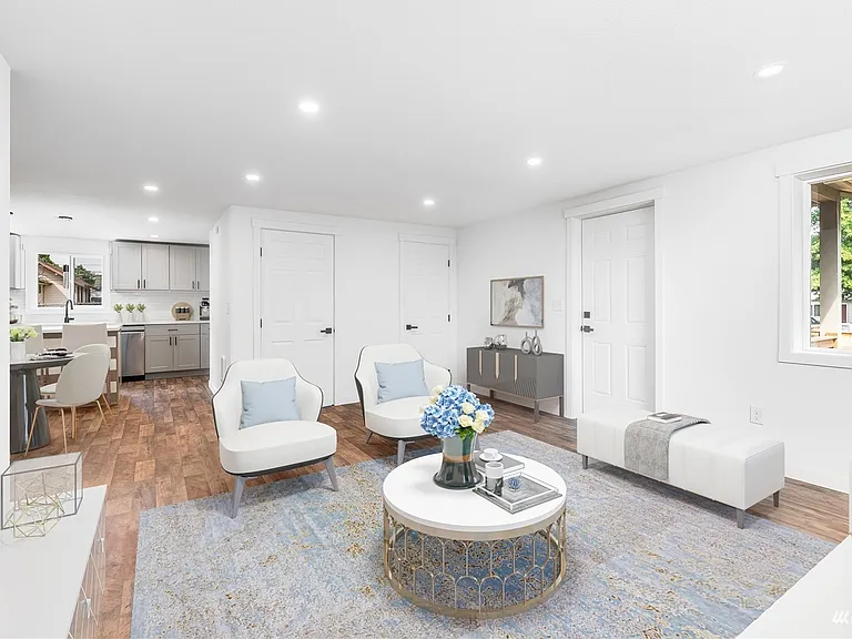 2514 S Grant Ave — Photo 3