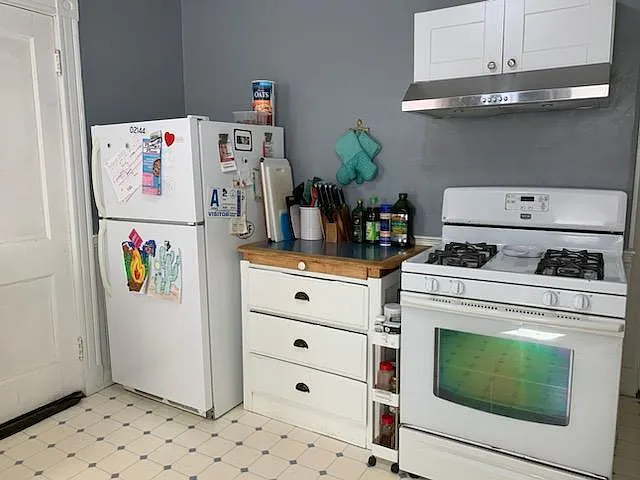 3 bed, 1200 sqft, $3,345 — Photo 2