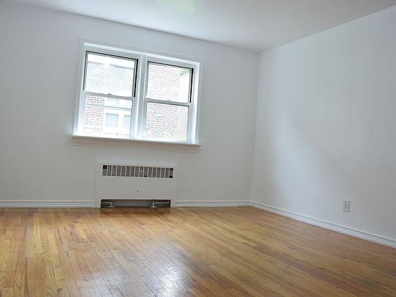 4th image of 8434 Fleet Ct APT 10B