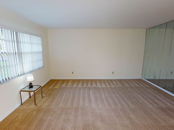 5th image of 13371 Sylvan Ave